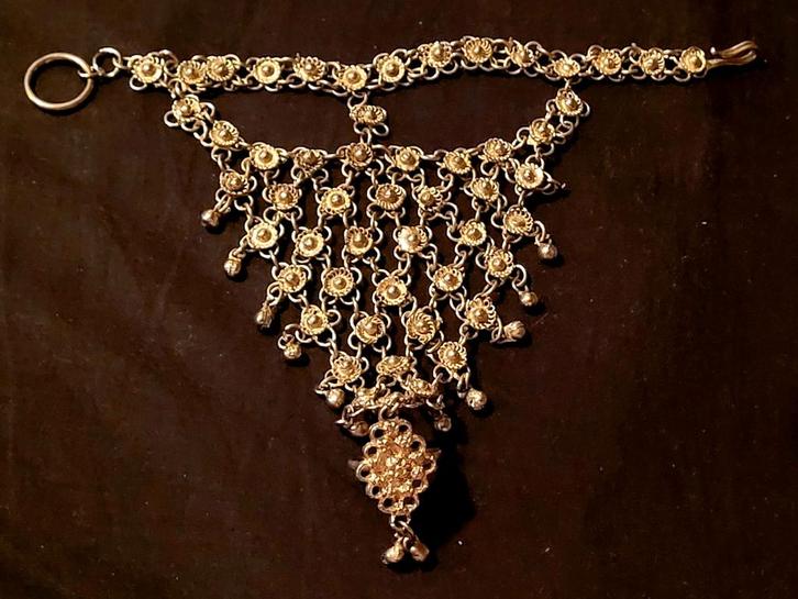 Fraai Oosters handsieraad met bewerkte ring, ethnisch zilver, Sieraden, Tassen en Uiterlijk, Kettingen, Gebruikt, Zilver, Zilver