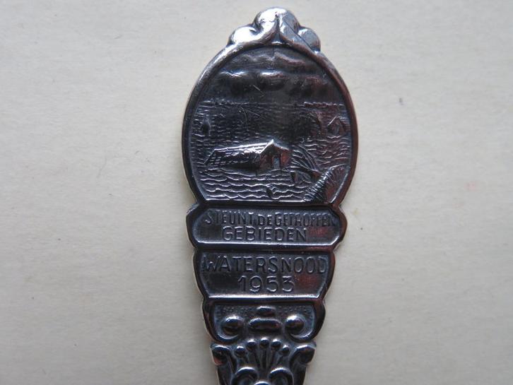 Verzilverd Sola lepeltje Watersnood 1953, Antiek en Kunst, Antiek | Bestek, Verzenden