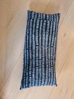 Zwart wit kussen, Huis en Inrichting, Woonaccessoires | Kussens, Ophalen of Verzenden, Zo goed als nieuw, Zwart, Rechthoekig