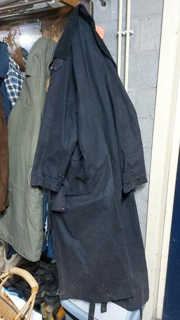 Lange zwarte jas grote maat voor paardrijden of wandelen beschikbaar voor biedingen