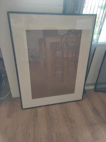 Mooie lijst met glas 715*920 met passe-partout 480*680 beschikbaar voor biedingen