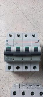 GE EP104 B16 Installatieautomaat 4-polig,trafo legrand 24V,, Ophalen of Verzenden, Nieuw, Schakelaar