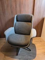 Stijlvolle fauteuil met draaivoet, Ophalen, 75 tot 100 cm, Zo goed als nieuw, Metaal