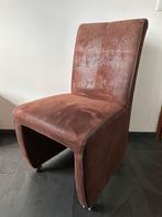 Bruine eetkamerstoel met wieltjes 6 stuks, Huis en Inrichting, Stoelen, Gebruikt, Bruin, Ophalen of Verzenden, Eén