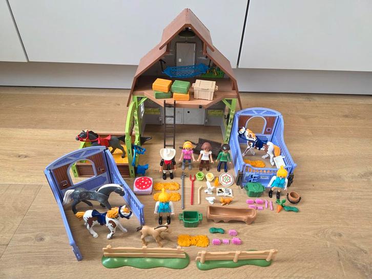 Playmobil 70118 Spirit schuur met Lucky, paardenbox Luna, Kinderen en Baby's, Speelgoed | Playmobil, Gebruikt, Ophalen of Verzenden