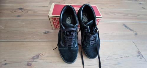 Zwart suède VANS sneakers, maat 41, Kleding | Dames, Schoenen, Zo goed als nieuw, Sneakers of Gympen, Zwart, Ophalen of Verzenden