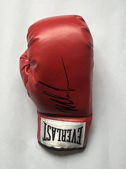 Mike Tyson gesigneerde bokshandschoen JSA Certified, Sport en Fitness, Boksen, Zo goed als nieuw, Ophalen of Verzenden