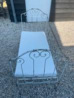 Antiek ijzeren bed wieg ledikantje, Antiek en Kunst, Ophalen