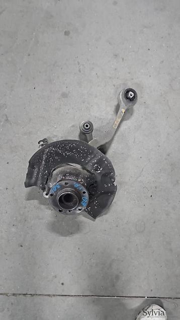 Fusee rechtsvoor met draagarm BMW 5 serie E60 E61 3121676095 beschikbaar voor biedingen