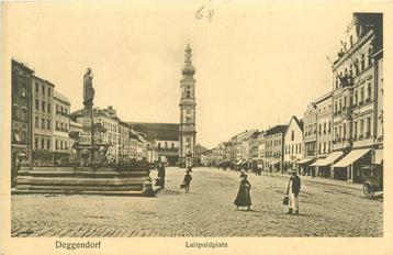 (379-099-011) Deggendorf Luitpoldplatz beschikbaar voor biedingen