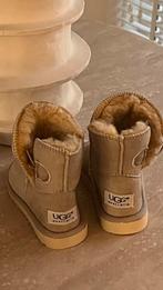 UGG Classic Boots -maat 26 -Replica, Kinderen en Baby's, Ophalen of Verzenden, Zo goed als nieuw, Jongetje of Meisje, Laarsjes