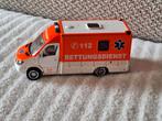 Siku Rettungsdienst Ambulance 1:50 LR18149 / 11210800001, Hobby en Vrije tijd, Modelauto's | 1:50, Ophalen of Verzenden, Gebruikt