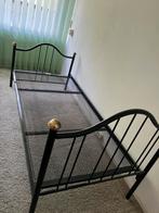 Bed, Huis en Inrichting, Slaapkamer | Bedden, Eenpersoons, Zwart, Zo goed als nieuw, 200 cm