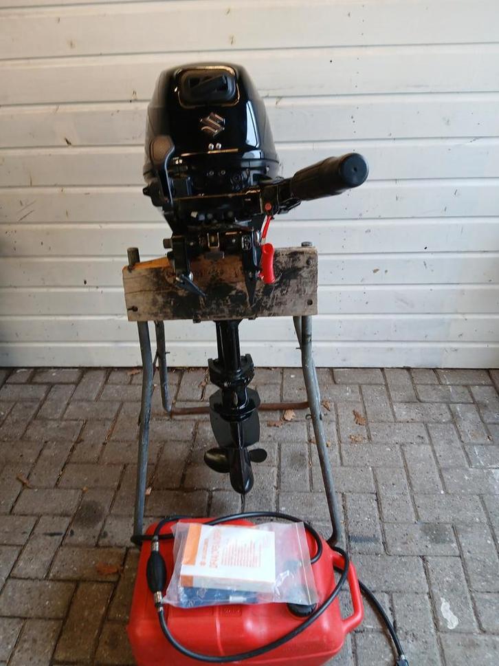 Te koop suzuki 9.9 4stroke langstaart op de knuppel bj 2019, Watersport en Boten, Buiten- en Binnenboordmotoren, Benzine, Ophalen of Verzenden