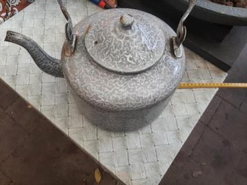 vintage wolkjes grote ketel beschikbaar voor biedingen
