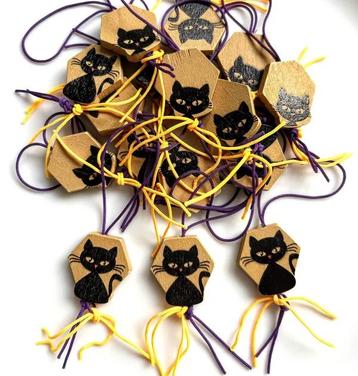 Houten gelukspoppetjes Kat beschikbaar voor biedingen