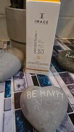 Image Skincare Tinted Sun Serum SPF30 - Nieuw!, Gehele gezicht, Beige, Nieuw, Ophalen of Verzenden