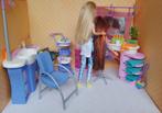 BA60 Barbie Cool Lookz Kapsalon met 2 barbies, Ophalen of Verzenden, Gebruikt, Overige typen