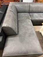 Suede grijze hoekbank, Ophalen, Gebruikt, ., .