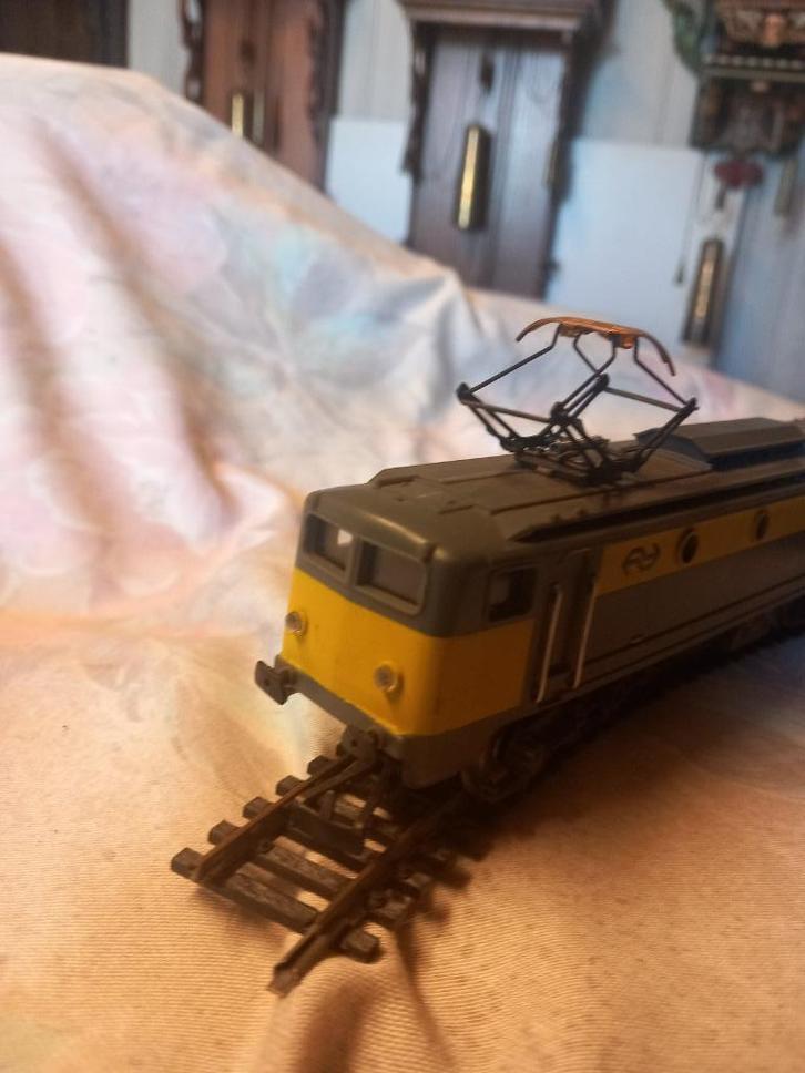 jouef-lima treinbaan  50 euro, Hobby en Vrije tijd, Modeltreinen | H0, Gebruikt, Wagon, Wisselstroom, Jouef, Ophalen of Verzenden