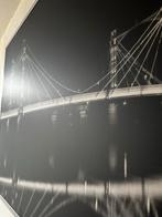 Foto “Albert Bridge” – Bill Philip, 140  100 cm, aluminium, Huis en Inrichting, Gebruikt, 125 cm of meer, Ophalen of Verzenden