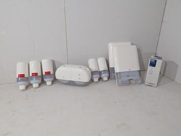 Set Tork dispensers professional + navullingen gratis  beschikbaar voor biedingen