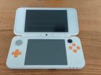New Nintendo 2ds. Schermen krasvrij, incl. adapter en grip!!, Ophalen of Verzenden, Zo goed als nieuw, Wit, 2DS