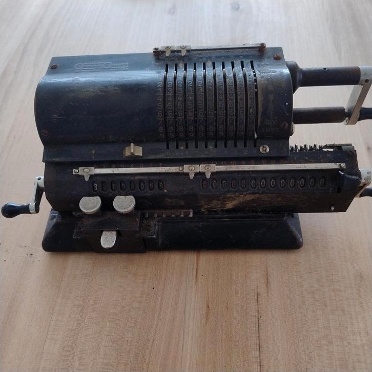 Antieke Odhner Rekenmachine met Handleiding M602, Antiek en Kunst, Antiek | Kantoor en Zakelijk, Ophalen of Verzenden