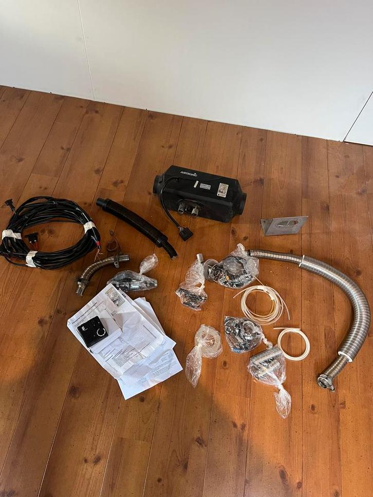 Eberspächer Airtronic D4 12V 4kW kachel – compleet, Watersport en Boten, Accessoires en Onderhoud, Zo goed als nieuw, Motor en Techniek