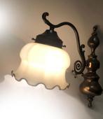 Antieke lamp - oud Hollandse wandlamp glas met koper - brons, Ophalen of Verzenden, Glas, Antiek / klassiek