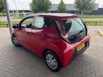 Toyota Aygo 1.0 VVT-i X-FUN 5-DRS. + AIRCO/CRUISE CONTROL, Voorwielaandrijving, Stof, Gebruikt, 4 stoelen