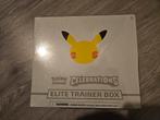 Pokemon celebrations elite trainer box, Hobby en Vrije tijd, Verzamelkaartspellen | Pokémon, Ophalen, Nieuw, Boosterbox, Foil