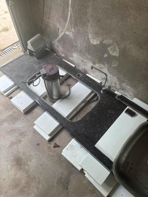 Keukenblad, wasbakken en eventueel Quooker, Huis en Inrichting, Keuken | Keukenelementen, Gebruikt, Minder dan 100 cm, 50 tot 75 cm