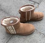 UGG beige/ zand - maat 38, Kleding | Dames, Schoenen, Verzenden, Zo goed als nieuw, Beige