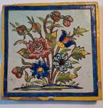 Antieke tegel uit IRan.15 ×15 cm1.5 dik, Antiek en Kunst, Ophalen of Verzenden