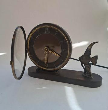 Vintage Bronzen Art Deco Klok beschikbaar voor biedingen
