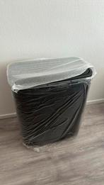 Nieuwe prullenbak met deuken, Kunststof, Met pedaal, 50 tot 75 cm, Nieuw