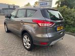 Ford Kuga 1.6 Titanium Airco, Panodak, Camera, Cruise, Voorwielaandrijving, 15 km/l, Gebruikt, Leder en Stof