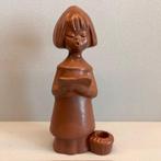 Goebel terracotta beeldje – zingend meisje (nr. 7808), Verzamelen, Ophalen of Verzenden, Zo goed als nieuw, Hummel