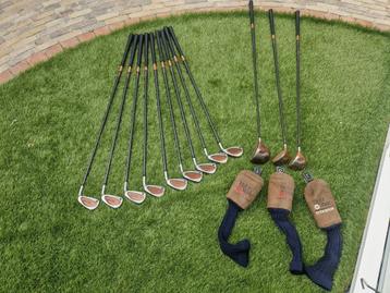 Complete Taylor Made golfset  beschikbaar voor biedingen