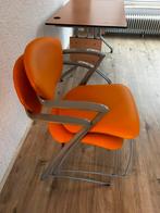 Stoelen met leuning stapelbaar oranje 2 stuks, Huis en Inrichting, Stoelen, Ophalen, Gebruikt, Twee, Overige kleuren