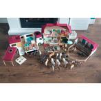Grote Schleich verzameling met 17 paarden, huis en stal, Ophalen of Verzenden, Zo goed als nieuw, Paard, Beeldje of Figuurtje