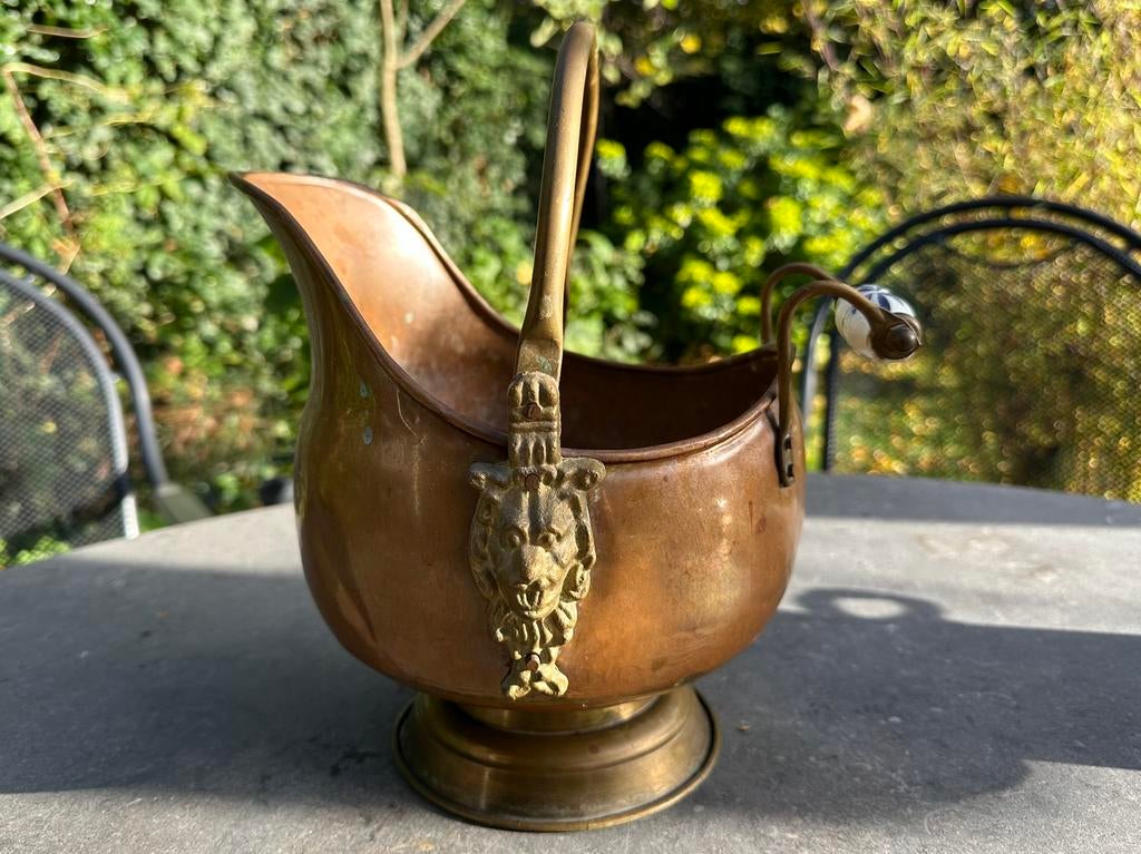 Kleine koperen kolenkit met porseleinen handvat, Antiek en Kunst, Antiek | Koper en Brons, Ophalen of Verzenden, Koper