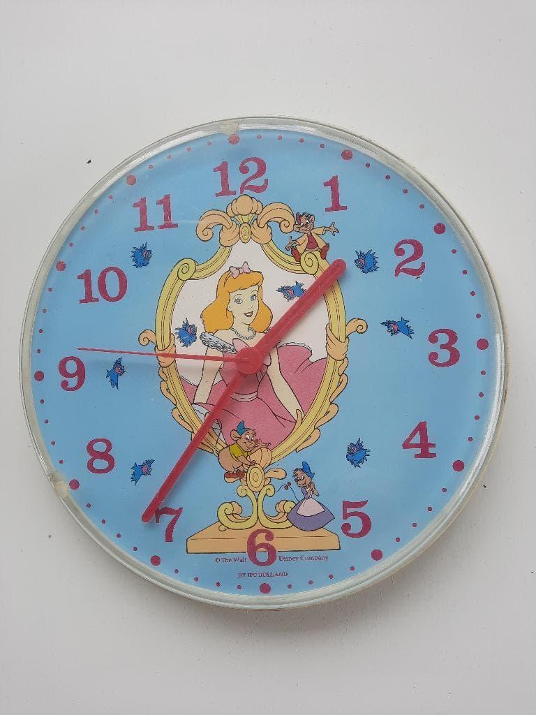 Disney Doornroosje klok wandklok, Verzamelen, Disney, Ophalen of Verzenden, Overige figuren, Overige typen