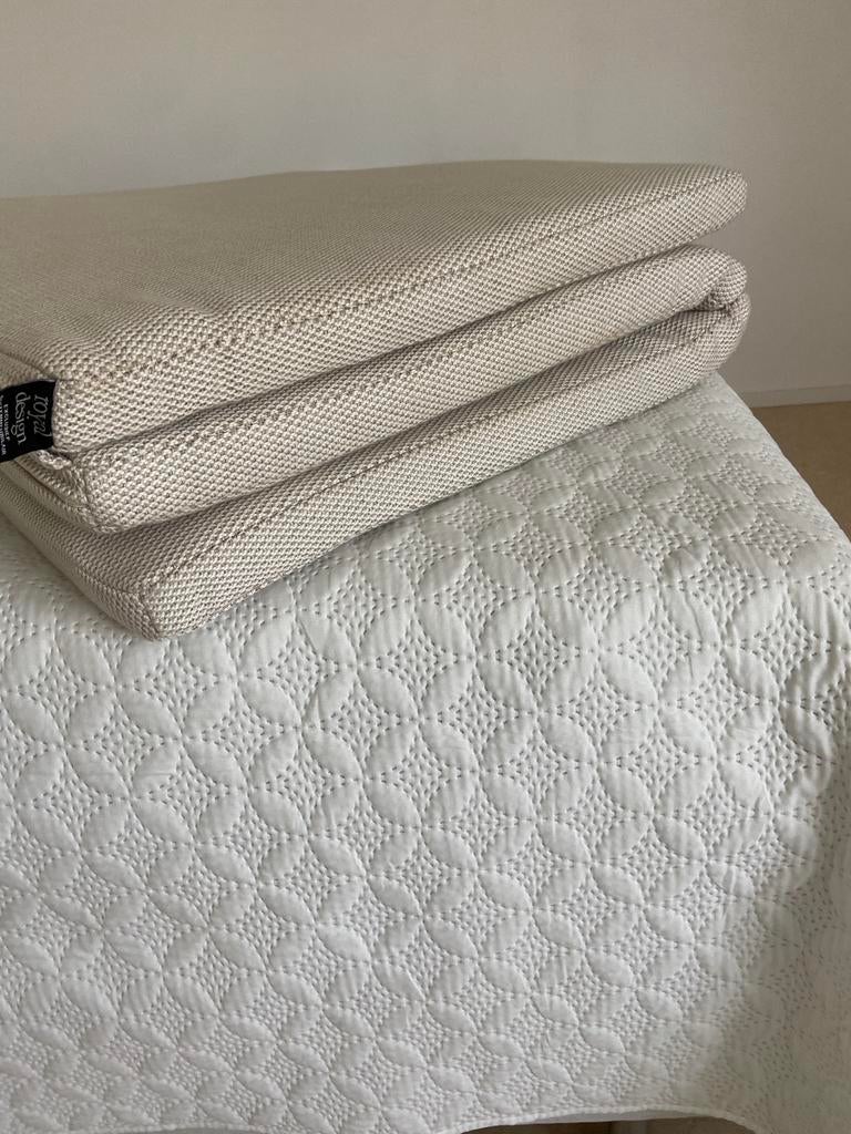 Ligbed kussen Royal Design als nieuw 2 stuks, Tuin en Terras, Ligbedden, Ophalen of Verzenden, Zo goed als nieuw, Overige materialen