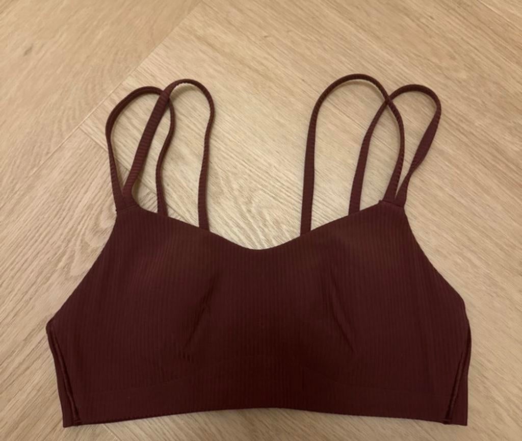 Lululemon Like a Cloud Ribbed Bra, Ophalen of Verzenden, Zo goed als nieuw, Maat 34 (XS) of kleiner, Rood