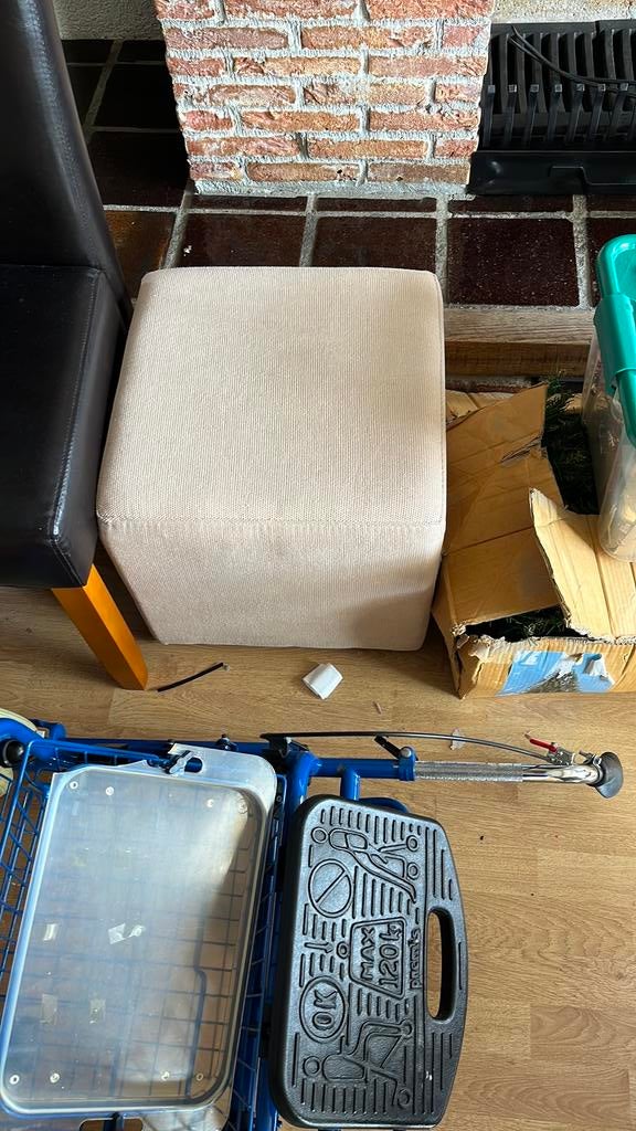 Poefje, Huis en Inrichting, Ophalen of Verzenden