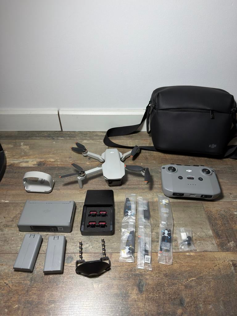 DJI Mini 2 Fly More Combo met ND filters, Cameradrone, 5 tot 10 kilometer, Ophalen of Verzenden, Zo goed als nieuw