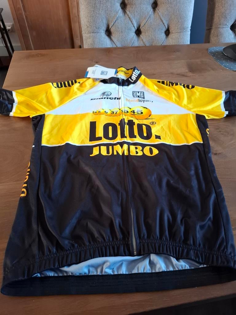 Lotto/Jumbo wieler shirt, Ophalen
