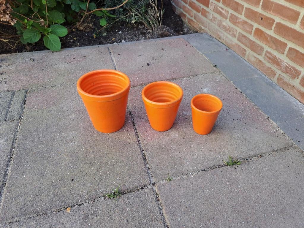 Oranje bloempotten 3x, Tuin en Terras, Bloempotten, Ophalen, Rond, Aardewerk, Minder dan 40 cm